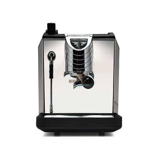 Nuova Simonelli Oscar II と Grinta Black - MiniPCaffe.com