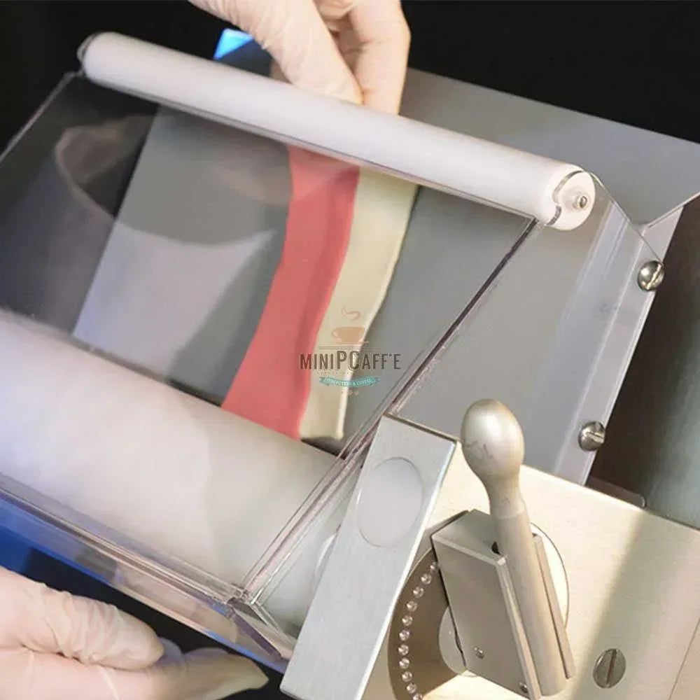 מכונת רידוד בצק חשמלית Pastaline Mini Sfogly - MiniPCaffe.com